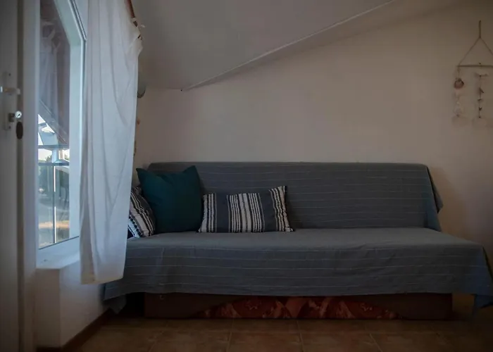 лора 招待所 辛尼莫雷特