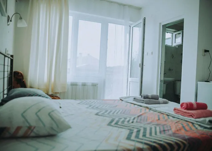 лора 3* 辛尼莫雷特