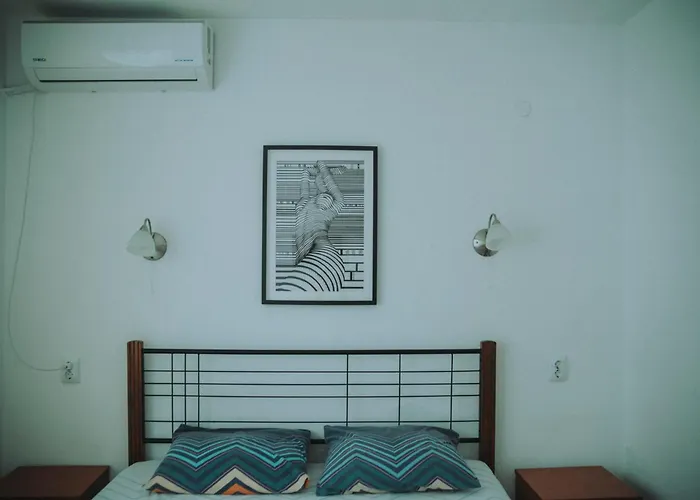 лора 招待所 3*