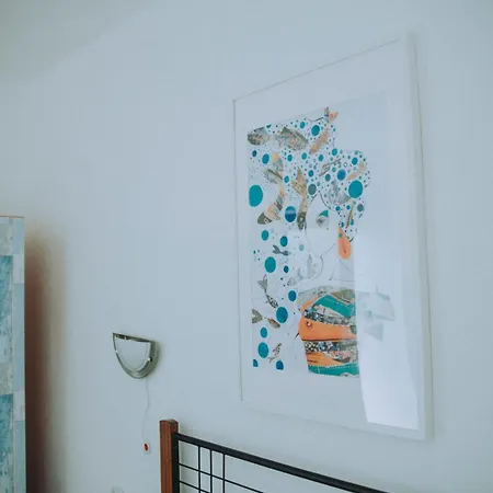 招待所 лора 辛尼莫雷特