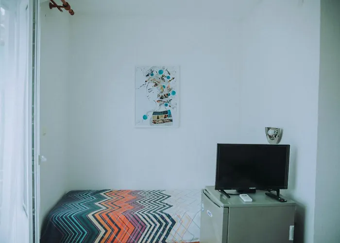 лора 3* Szinemorec